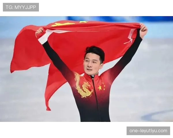 任子威上场像战士，下场像高级买手，网友：这生活谁顶得住
