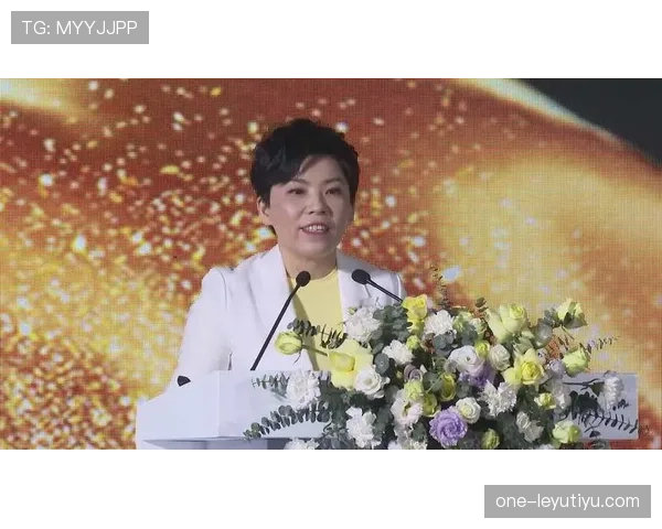 邓亚萍居然还能这么潇洒离开赛场，平时那股严肃感去哪儿了？